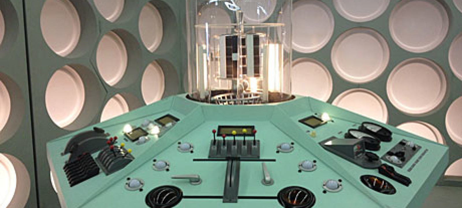 photo 1St Doctor Tardis Console