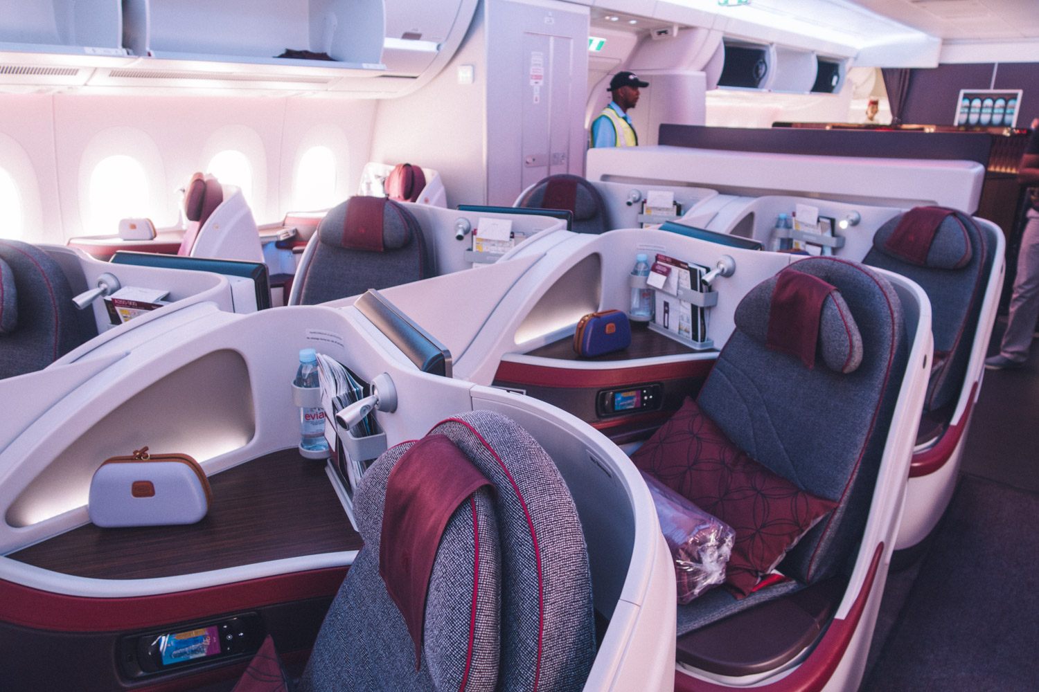 pic Airbus A350-900 Qatar First Class