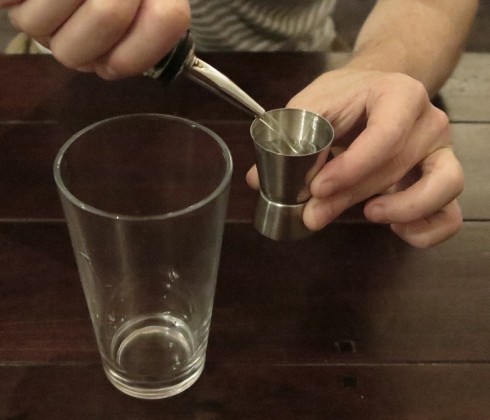 wallpapers How To Pour A Shot With A Jigger