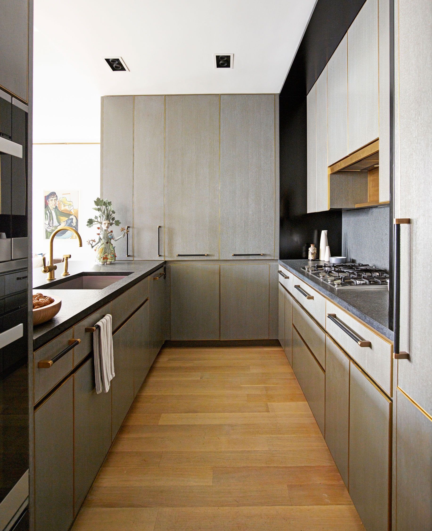 pix Limited Space Narrow Kitchen Designs