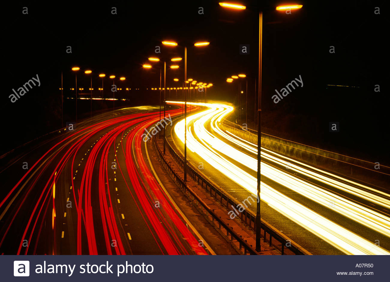 pic M1 Motorway At Night