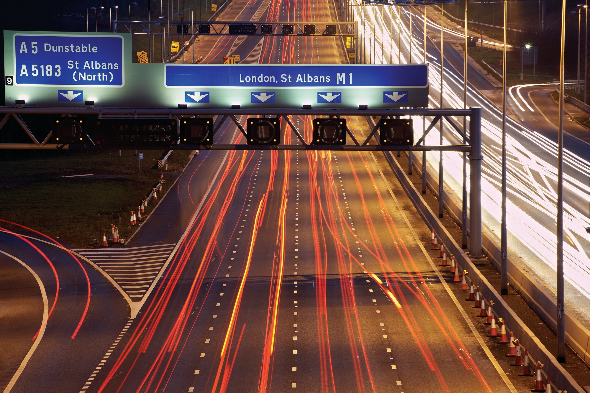 pix M1 Motorway At Night