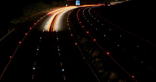 wallpapers Motorway At Night Reflective Studs