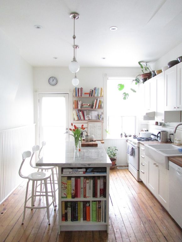 pix Narrow Kitchen Design With Island