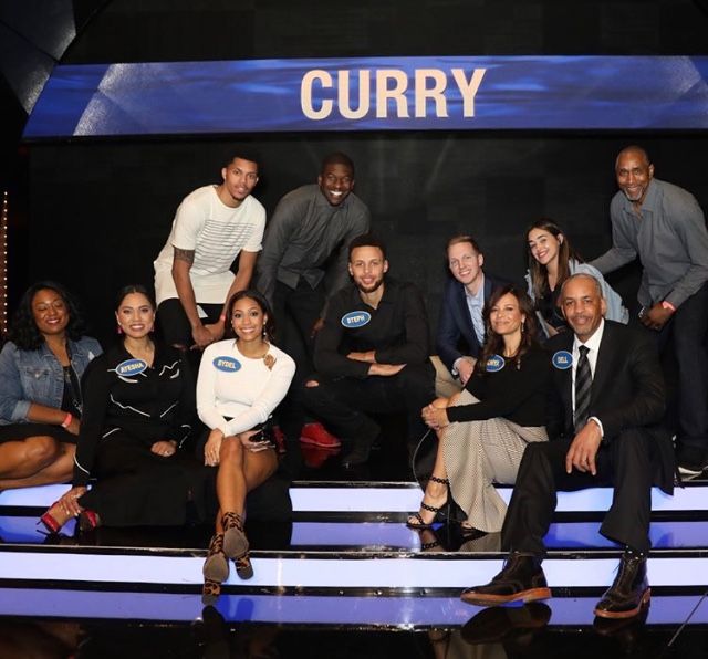 pix Steph Curry Family Feud